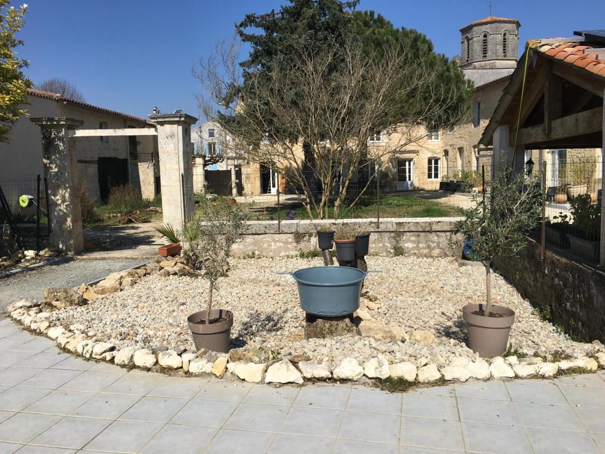 Gites Jardin-Darcy - Piscine Au Sel Bois المظهر الخارجي الصورة