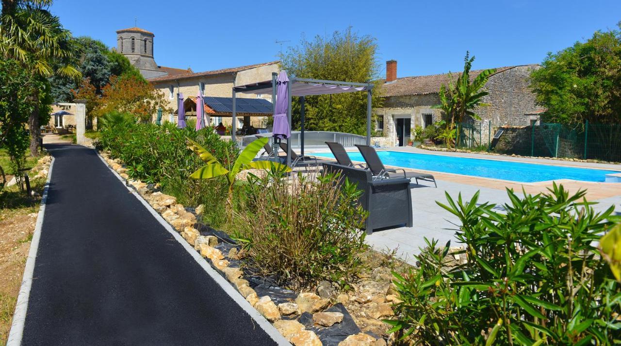 Gites Jardin-Darcy - Piscine Au Sel Bois المظهر الخارجي الصورة